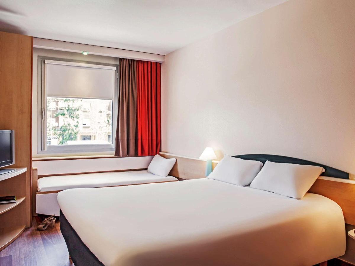 Ibis Barcelona Molins De Rei Hotell Eksteriør bilde